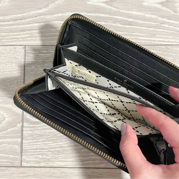 Kate Spade Wallet - Picture 4 of 7